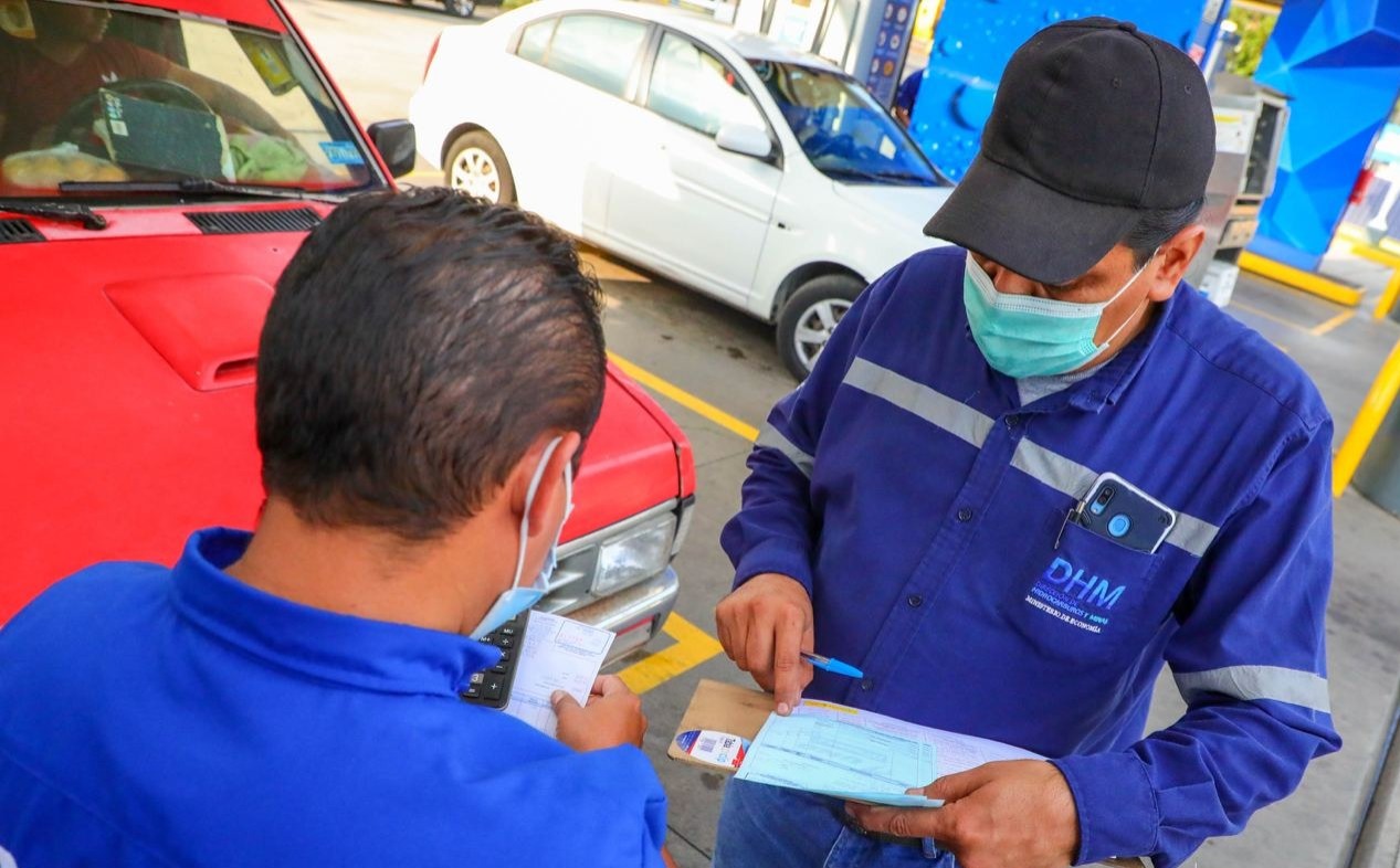 Continúan inspecciones en gasolineras para garantizar cumplimiento de las 11 medidas ante la inflación mundial continuan-inspecciones-en-gasolineras-para-garantizar-cumplimiento-de-las-11-medidas-ante-la-inflacion-mundial